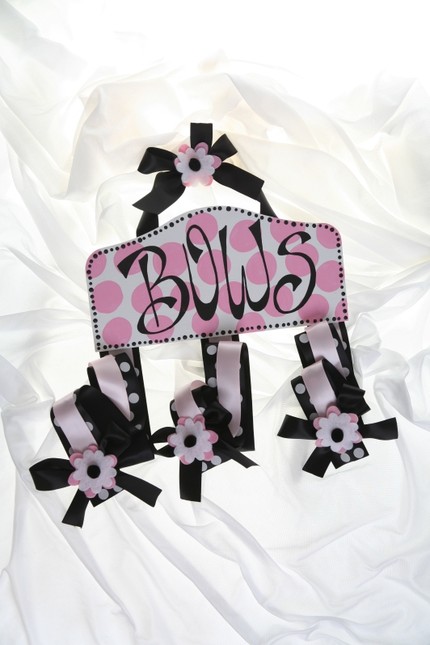 White w/ Pink Dots Plaque Hair Bow Holder-